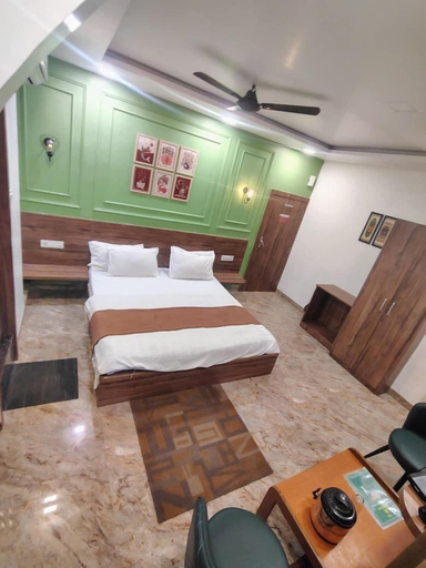 Bedroom 4, Hotel Meghdoot, Hoshangabad