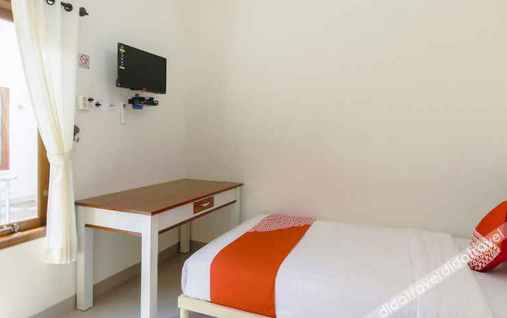 Bedroom 2, RedDoorz @ Syariah House Purwokerto, Banyumas