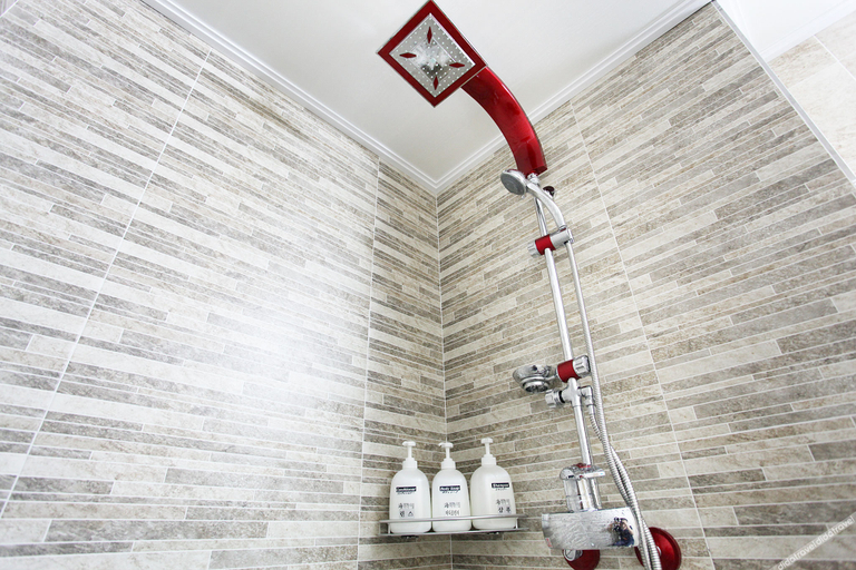 Bathroom 3, Seogwipo Badahae, Seogwipo