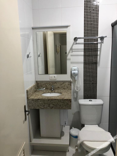 Bathroom 3, Hotel Locatelli, Lajedão