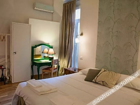 Others 5, Albergo delle Spezie, La Spezia