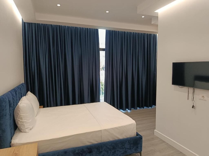 Room 5, Rezidenca Pahumi 2, Durrësit