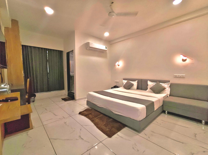 Bedroom 3, HOTEL PARKLANDA, Ahmadabad