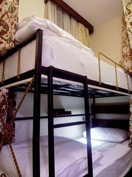 Others 5, Stanpolihostel, Fatih