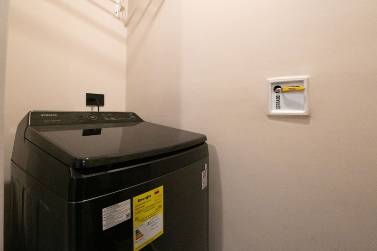 Room 2, Oslo 603a in Medell n, Medellín