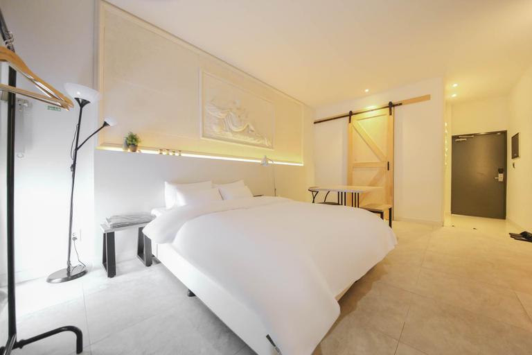 Others 5, HOTEL ROAD, Chungju
