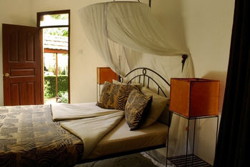Others 2, Ahadi Lodge, Arusha