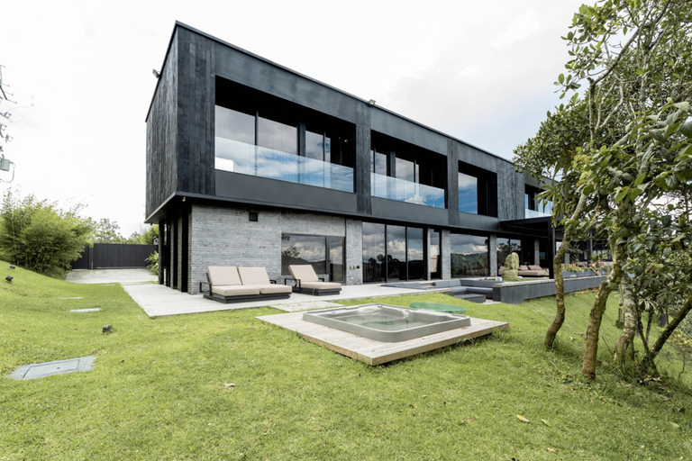 Room 3, Ultra Luxury Villa With Unique Lake View, Retiro