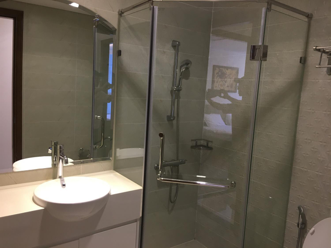 Bathroom, Capitalland's Service Apartment Landmark Plus Vinhomes, Bình Thạnh