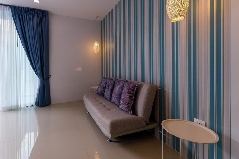 Living area, Lespalm Resort by Vacayandco, Phuket Island