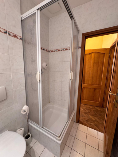 Bathroom 2, Villa am Peetzsee, Oder-Spree