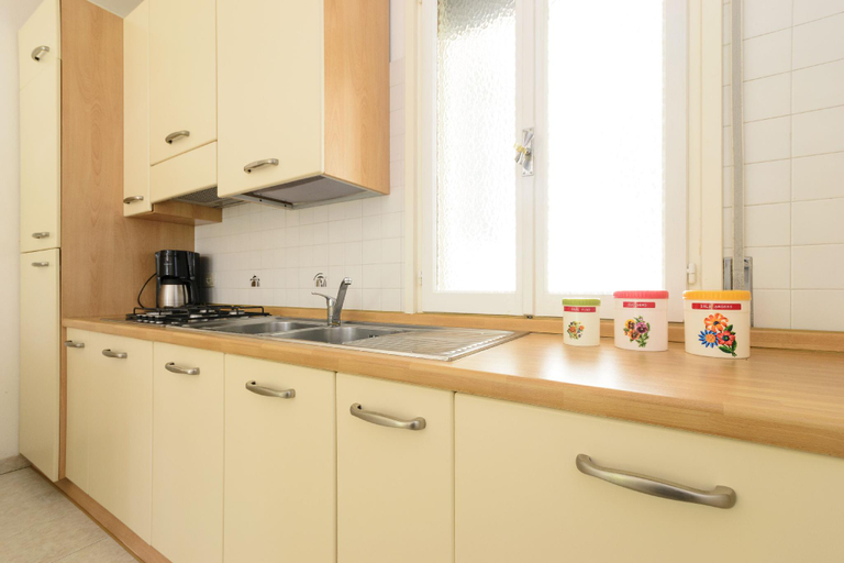 Kitchen 3, Charming semi-detached villa in Lignano, Udine