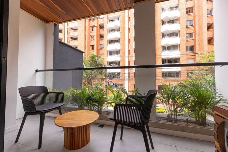 Room 4, Opera 303 in Medell n, Medellín