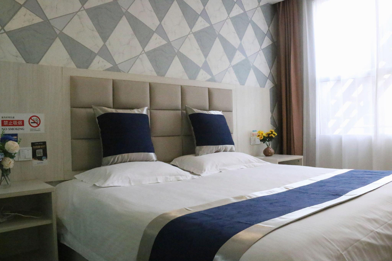 Bedroom 2, Jinchi Hotel, Beijing