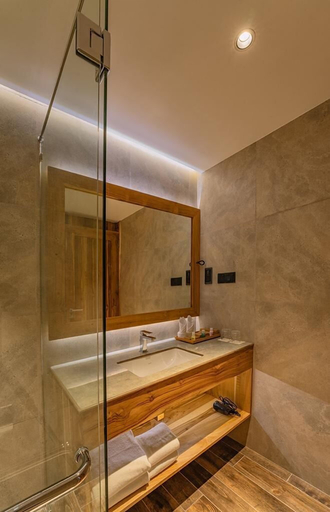 Bathroom 4, The Trees Kandy, K.F.G. & G. Korale