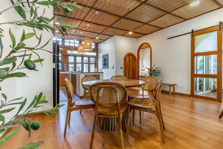 Others 5, Colonial Thai-Style Pool Villa • 2BR • Rawai, Phuket Island