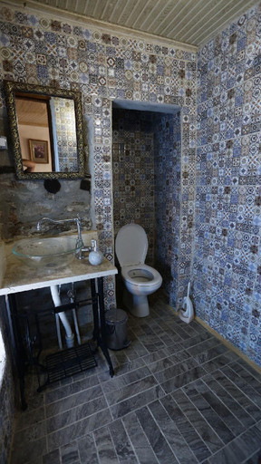 Bathroom 5, Limaki Konak Sirince, Selçuk