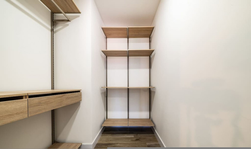 Room 4, Go Living Suites - 807, Medellín