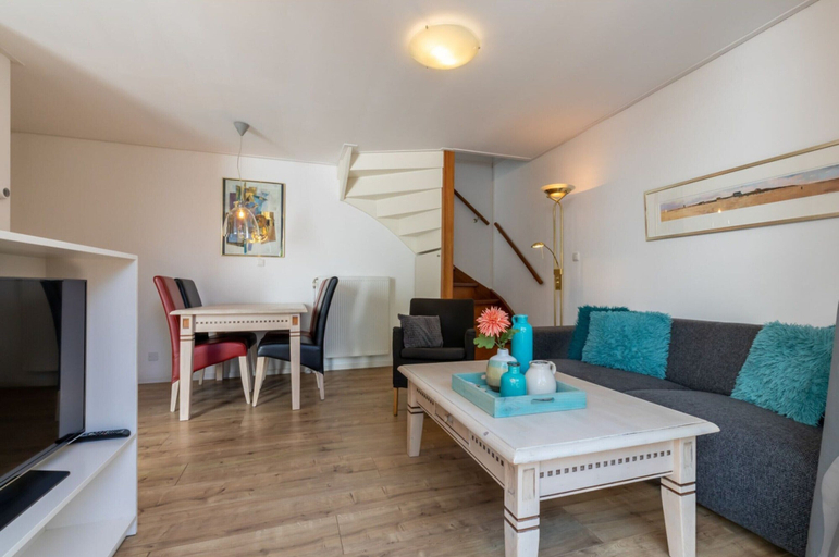 Others 1, Holiday Home in Domburg Near Beach, Veere