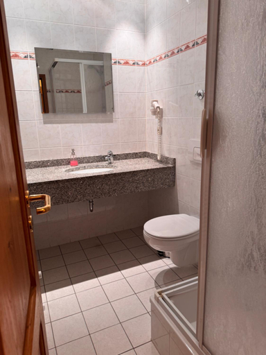 Bathroom 3, Villa am Peetzsee, Oder-Spree