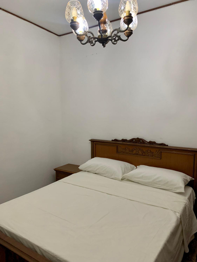 Bedroom 5, La casa di Amina, Roma