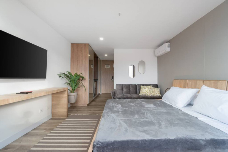 Room 2, Go Living Suites - 1019, Medellín