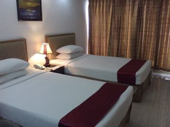 Others 3, Hotel Lake Breeze, Dhaka