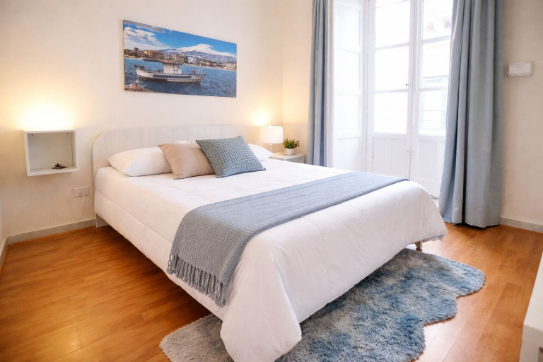 Room 5, Etnea Rooms, Catania