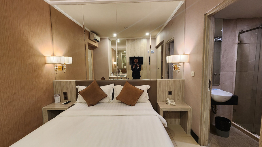 Bedroom 3, Grand Paragon Hotel, West Jakarta