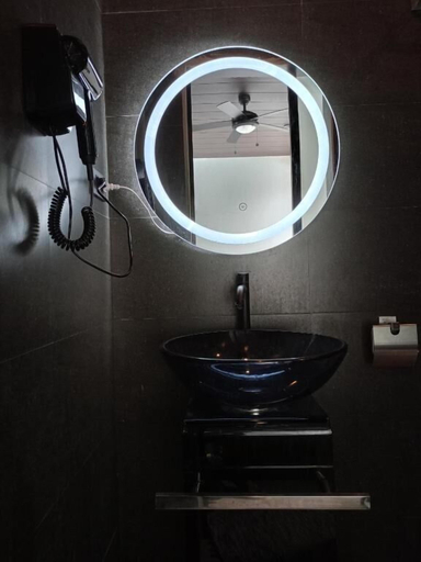 Bathroom 3, DE PORCH, Bolinao