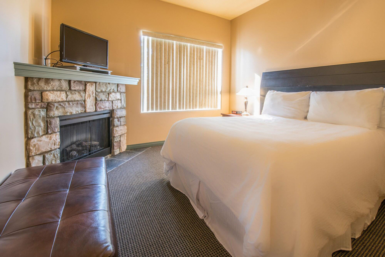 Bedroom 2, Premier Residence - Fort McMurray, Division No. 16