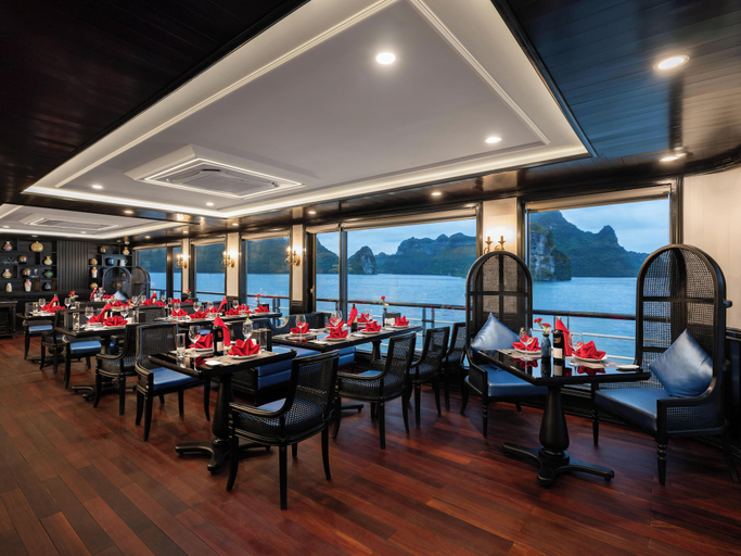 Food & Drinks 5, La Casta Cruise, Hạ Long