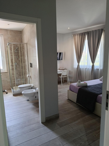 Bedroom 2, B&B Purple Italy, Rome