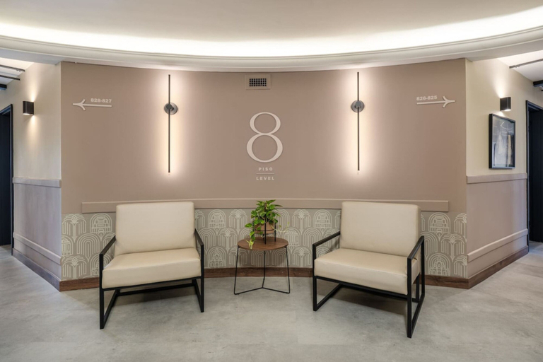 Room 5, Nutibara Express - 831, Medellín