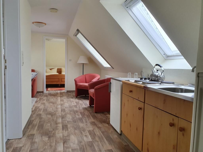 Others 5, Hotel Schatthaus, Aurich