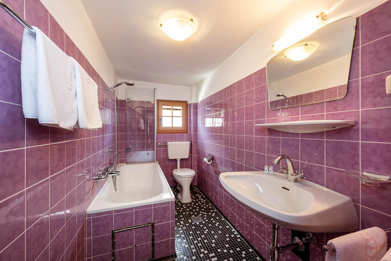 Bathroom 3, Reitsamerhof - Zimmer & Apartments, Sankt Johann im Pongau