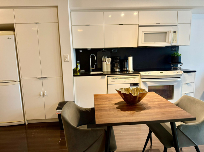 Private kitchen 4, West One Stay, Toronto