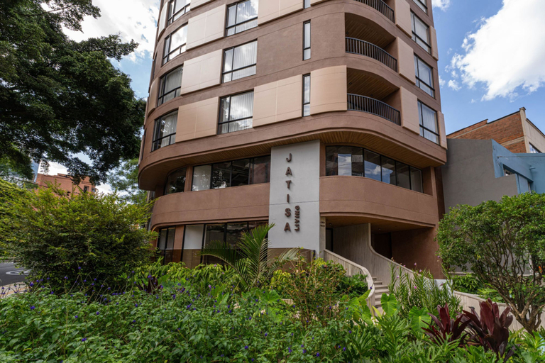 Room 2, Jatisa 303 in Medell n, Medellín