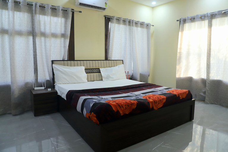 Room 5, The Golden Farm, Gautam Buddha Nagar