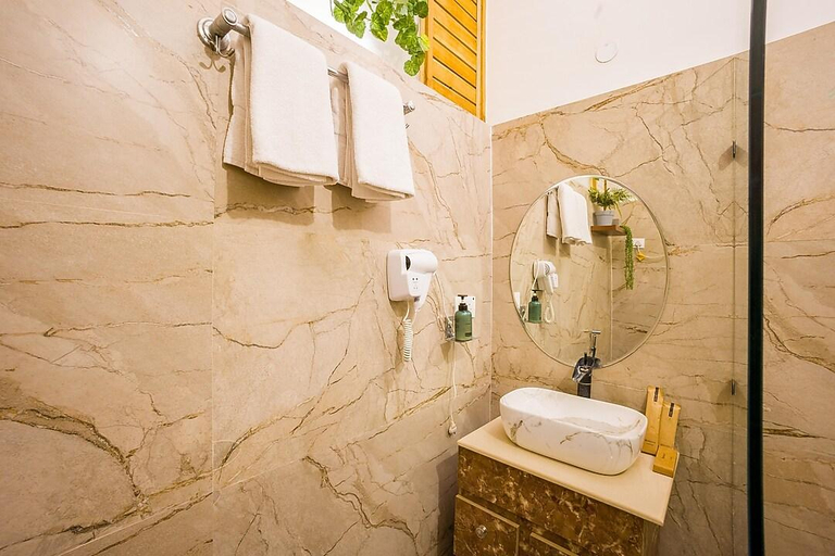 Bathroom 4, The Raha Resorts, Faridabad