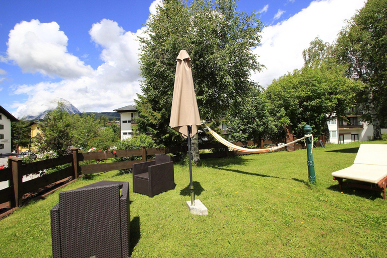 Others 5, Tranquil Apartment in the Centre of Seefeld, Innsbruck Land