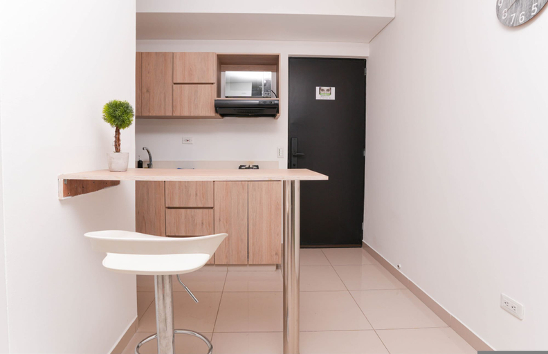 Room 5, Oslo 604b in Medell n, Medellín