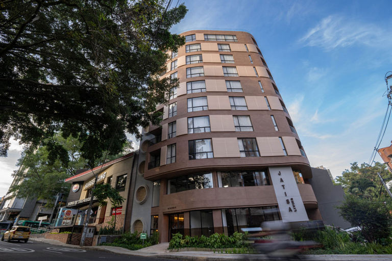 Room 3, Jatisa 501 in Medell n, Medellín