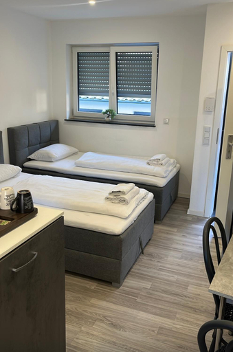 Bedroom 5, Ferienwohnung Manolya, Günzburg