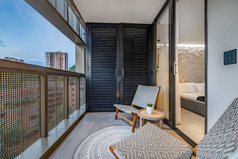 Room 2, W Apartment 511 in Medell n, Medellín