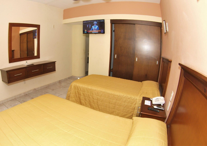 Bedroom 2, Hotel Las Jacarandas, Mazatlán