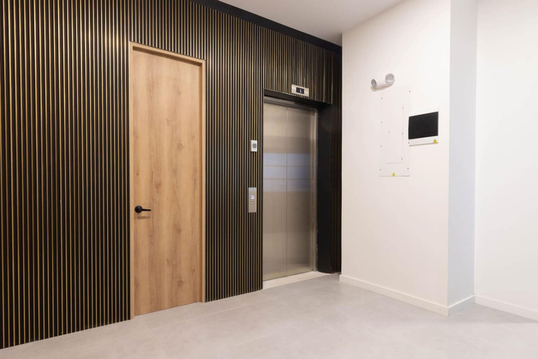 Room 3, Opera 504 in Medell n, Medellín