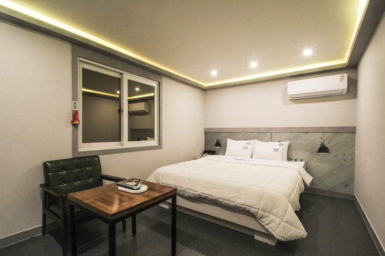 Bedroom 2, Ulsan Mugeodong With, Ulju