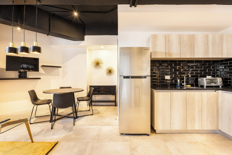 Private kitchen 4, SILK-408 Convenient Apartment in Zone 4, ZONA 5