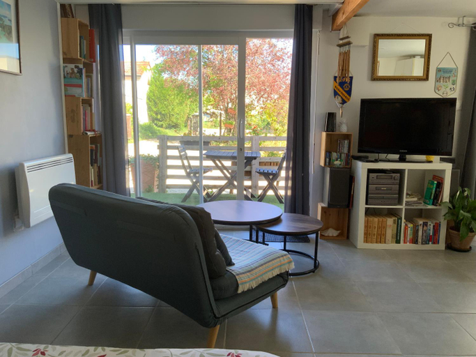 Others 2, Maison d’hotes acces piscine, Loir-et-Cher